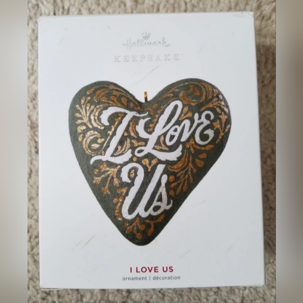 2019 Hallmark Keepsake "I Love Us" Ornament
